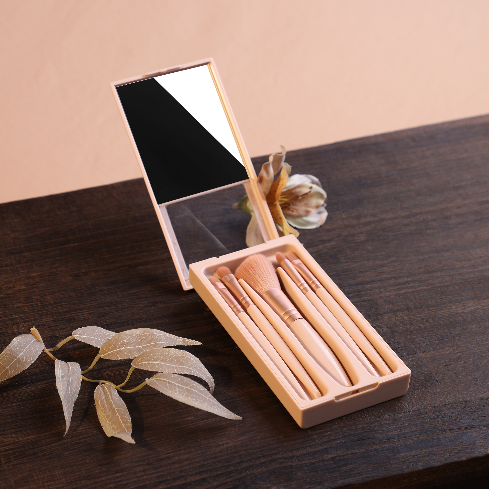 Mini Travel Makeup Brush Set - 5pcs Portable Cosmetic Brushes Kit with Mirror for On-the-Go Beauty